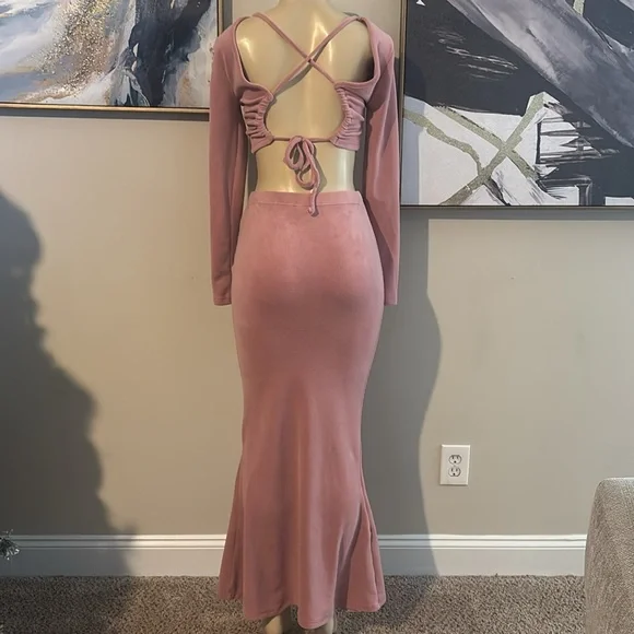 SHEIN- 2pc Long Skirt and Shirt Set size M - Picture 5 of 7